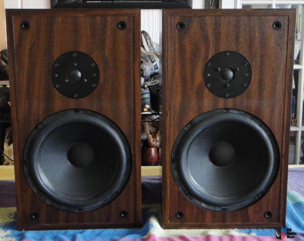 Yamaha NS5 Studio Monitors 2Way Stereo Speakers Made in USA Photo