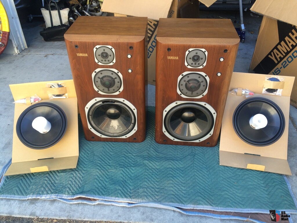 1016753-yamaha-ns2000-speakers.jpg