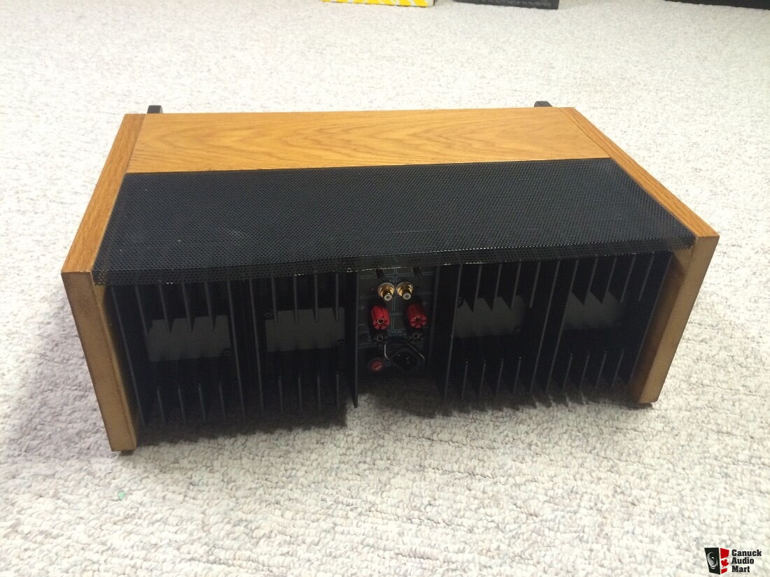 1560651-heathkit-aa-1600-power-amplifier.jpg