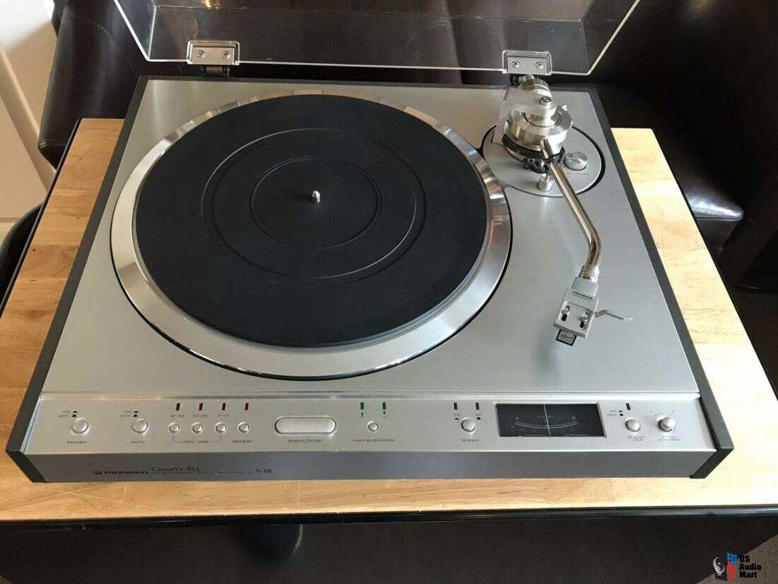 Pioneer PL630 Full auto, Direct Drive Turntable w/ Sumiko Cart Photo