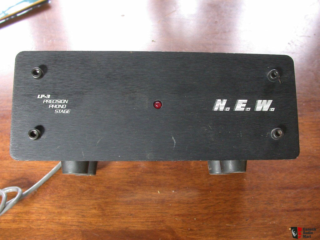 N.E.W P3 tube preamplifier and matched N.E.W LP3 MM phono stage.
