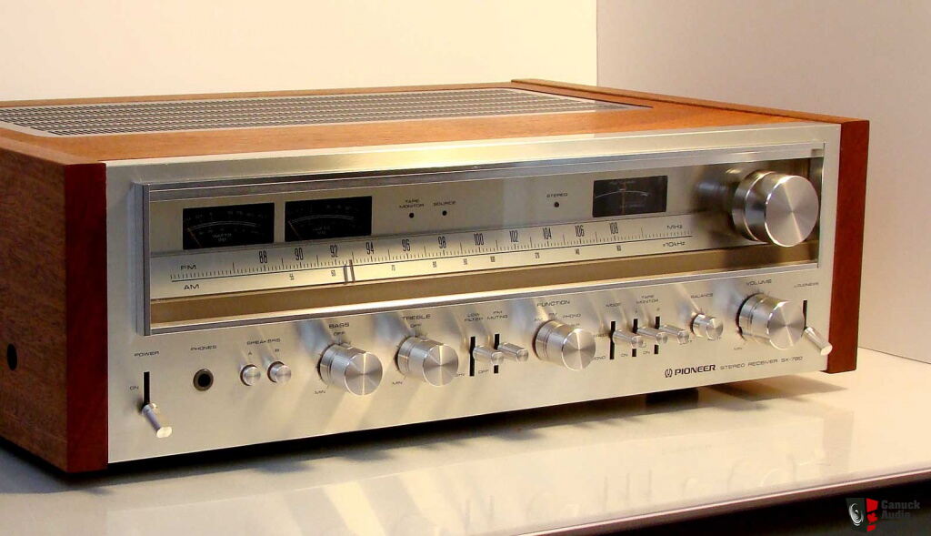 Vintage Pioneer Stereos 97