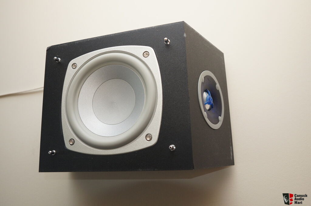 794425-energy-connoisseur-5-speaker-set-