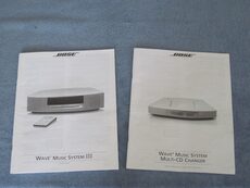 White BOSE Wave Music System III & Multi-CD Changer, Remote