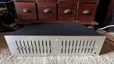 Luxman G-11 graphic equalizer For Sale - US Audio Mart