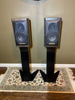 SONUS FABER CREMONA AUDITOR M matching pair with stands in Wenge
