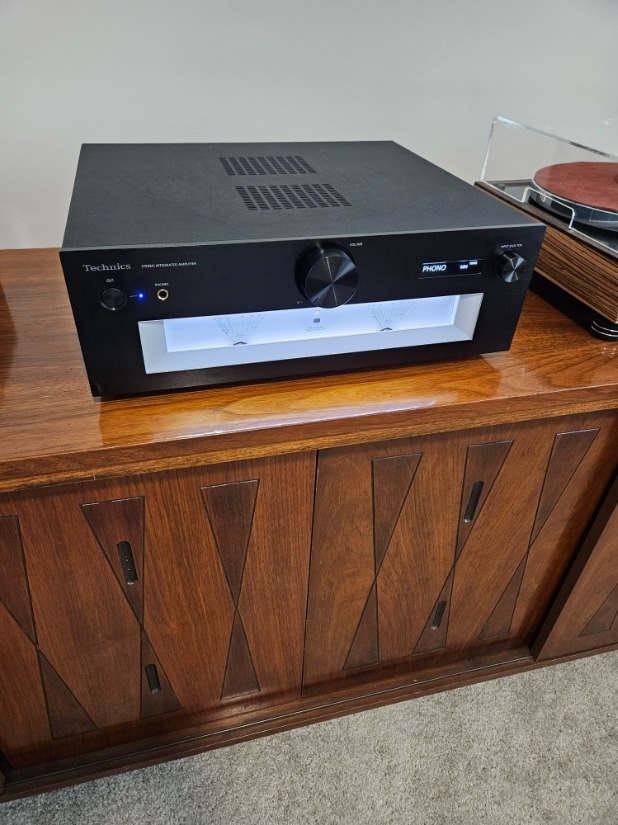 Used Technics SU-A700MK2 Integrated amplifiers for Sale