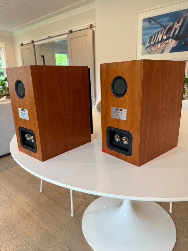 Used Dynaudio Focus 140 Bookshelf speakers for Sale | HifiShark.com