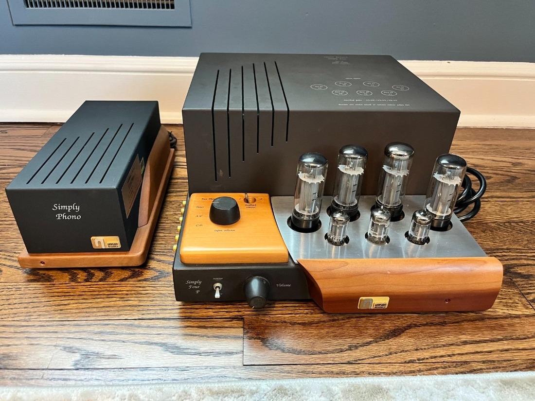 Used Unison Research Simply Four Integrated amplifiers for Sale