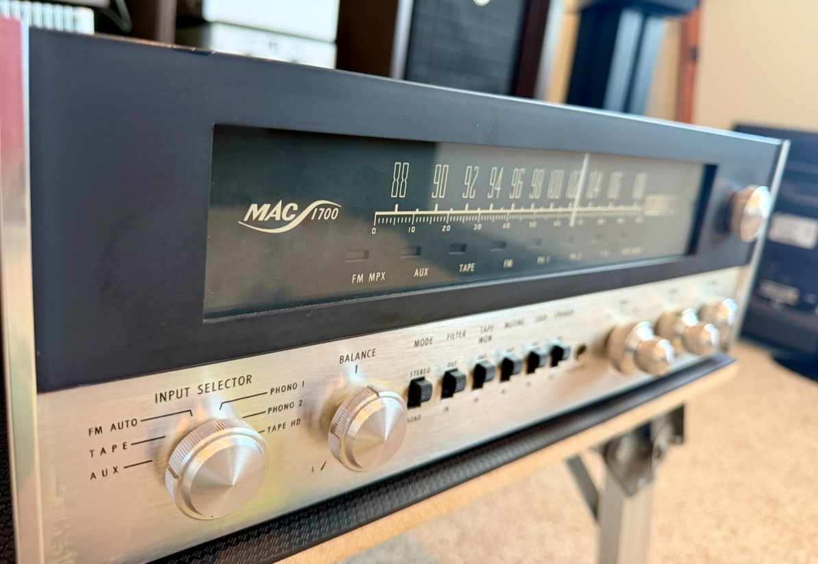 Used Mcintosh MAC 1700 Receivers for Sale | HifiShark.com