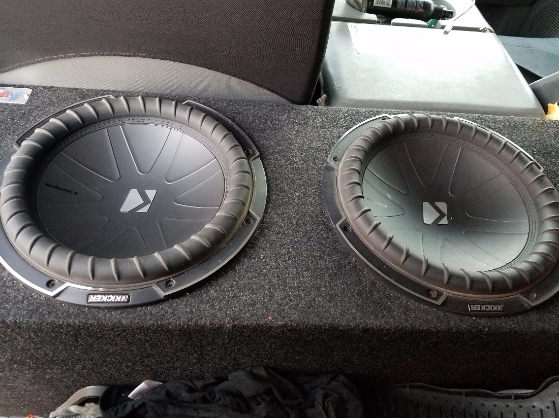 2 Kicker Comp Q 12 subwoofers and box For Sale - US Audio Mart