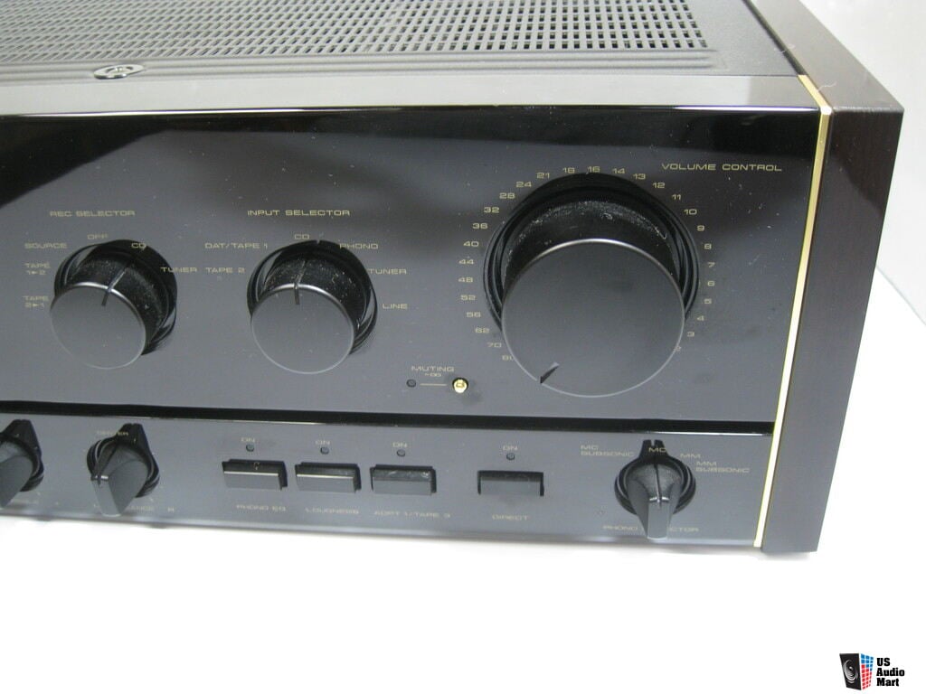 Pioneer Elite A-71 integrated amplifier. MINT Photo #1043546 - US