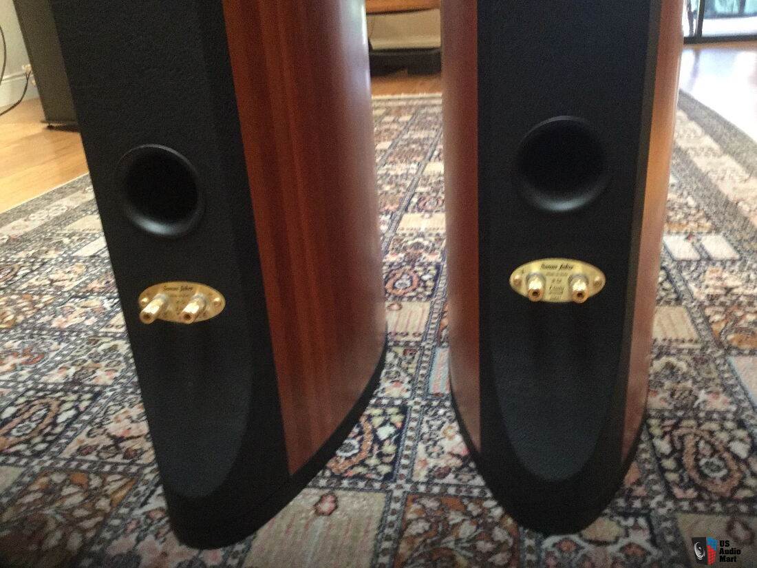 sonus faber liuto floorstanders Photo 1172987 - US Audio Mart