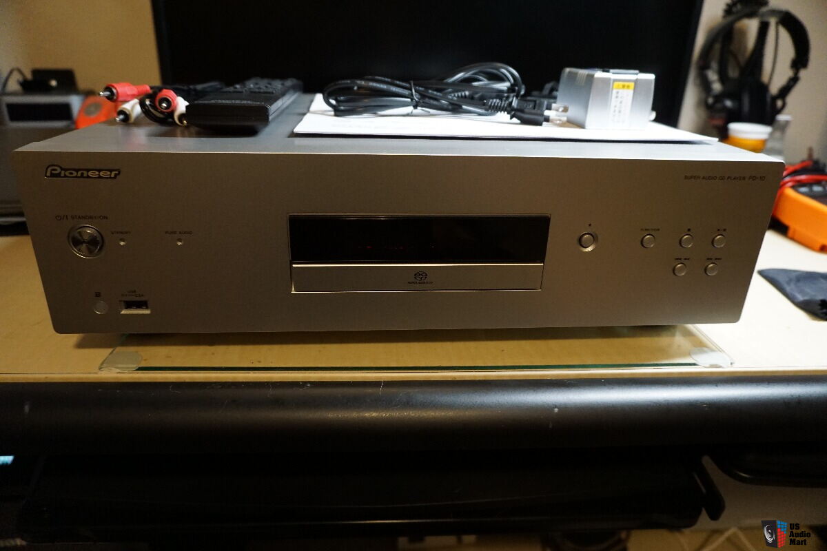 Pioneer PD-10 SACD Super Audio CD Player - Japanese Import