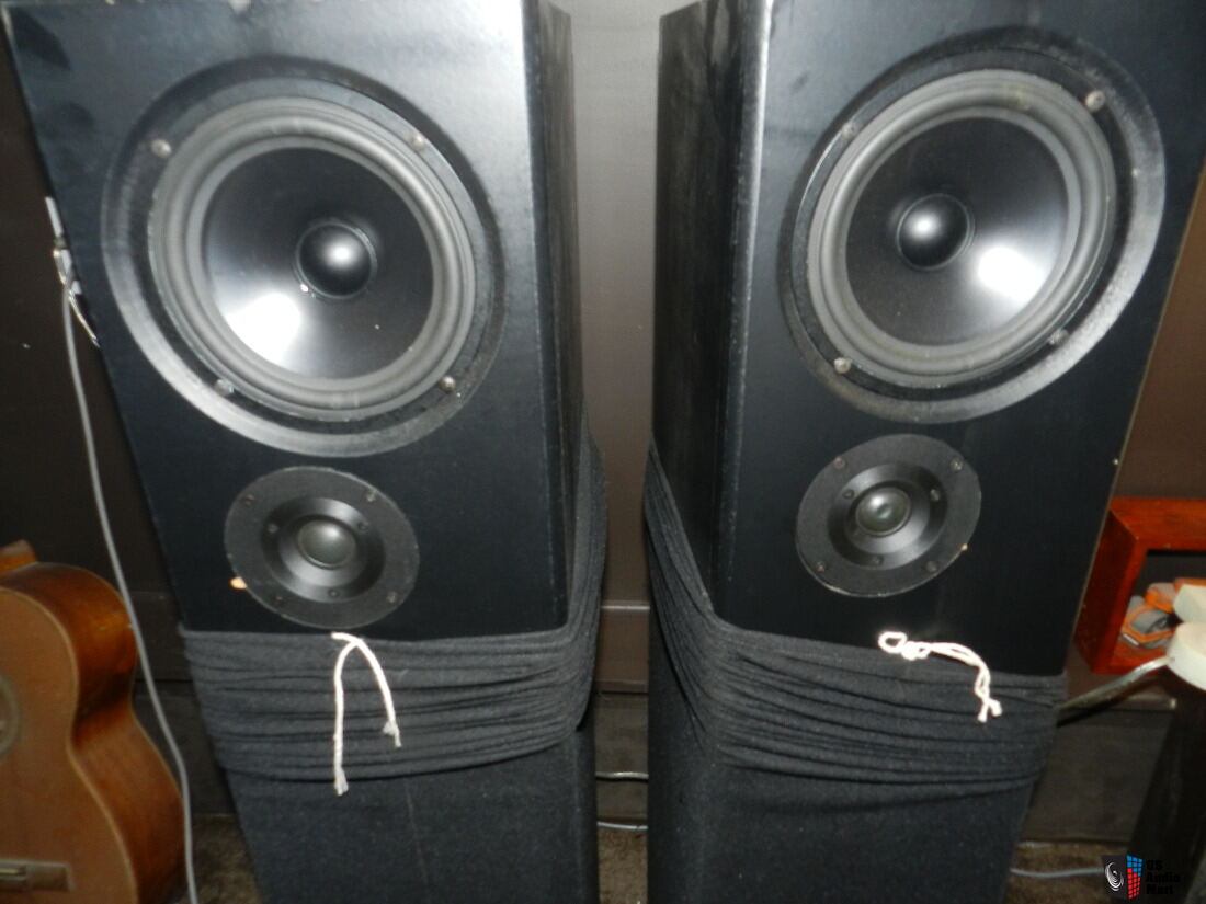 definitive technology bp10 speakers