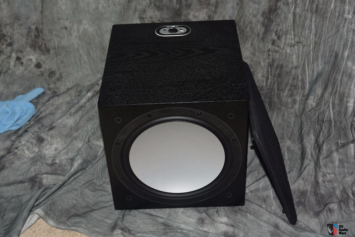 så ineffektiv syg Monitor Audio Silver W12 Subwoofer (Black Oak) Photo #1518900 - US Audio  Mart