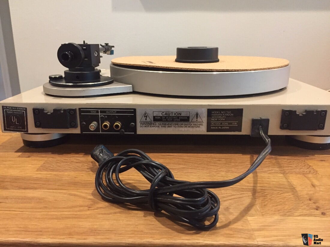 Harman Kardon T60 Turntable Floating 
