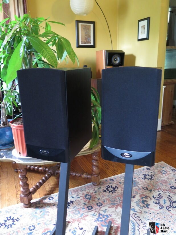 Paradigm Reference Studio 20 v.2 Speakers Made in Canada Audiophile