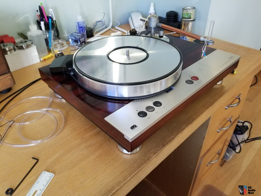 Luxman PD-310 with VS-300 vacuum disk stabilization belt drive