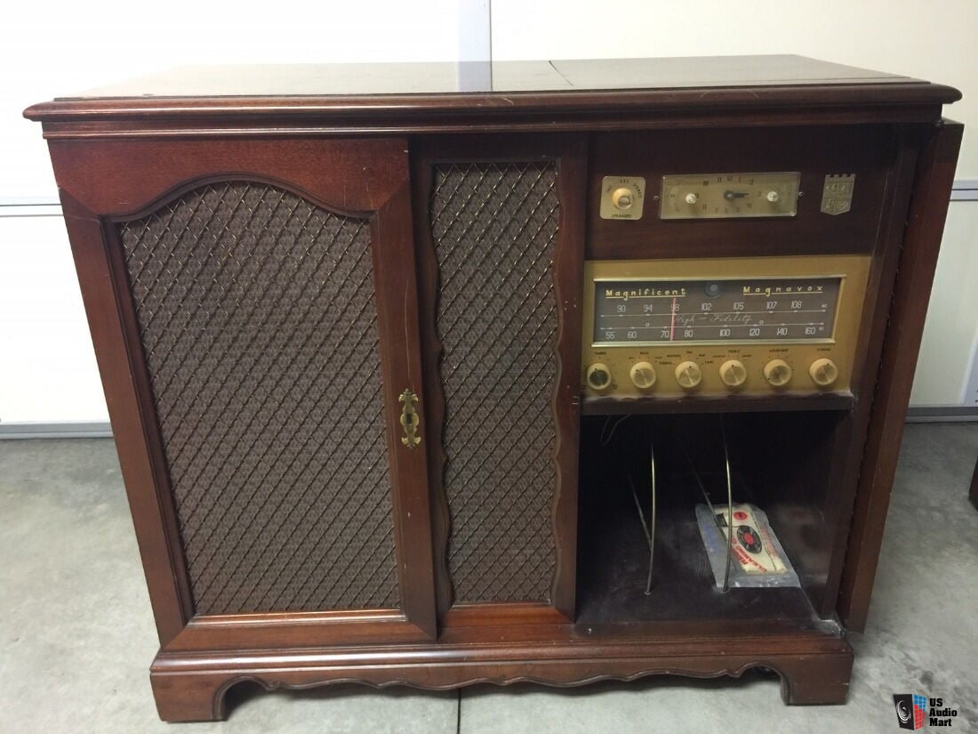 Magnavox Magnificent Brittany stereo tube console with cab, circa 1959 ...