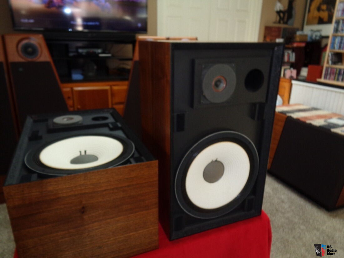 Jbl Nova L Speakers The Photos Are Here Check These Out Wow Photo Us Audio Mart