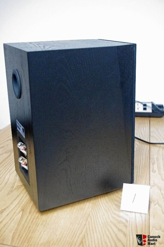 Svs Ultra Bookshelf Speakers Black Oak Finish Photo 1854539 Us