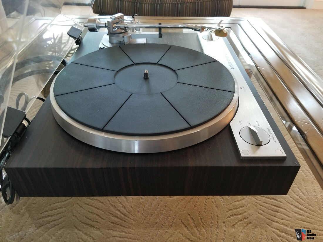 Yamaha YPD71 DirectDrive SemiAutomatic Turntable Photo 1941021 US