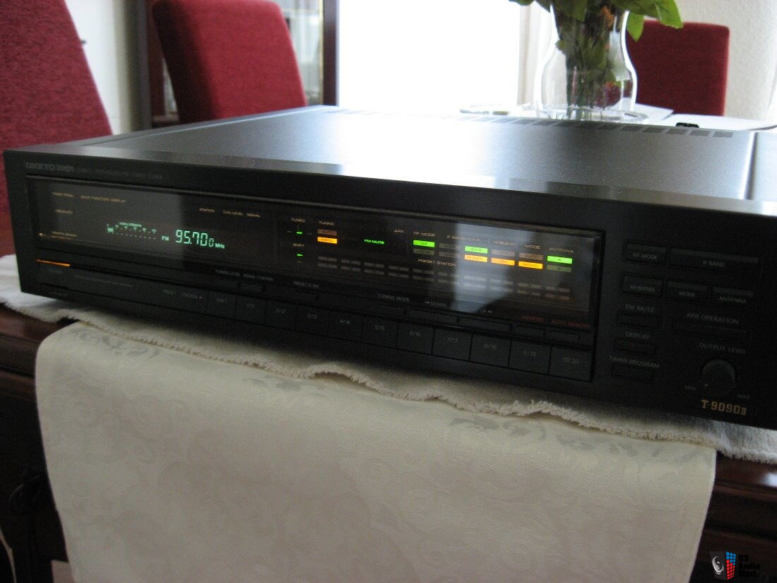 Onkyo T-9090 mkII Quartz Synthesized FM Stereo Tuner - EXCELLENT ...