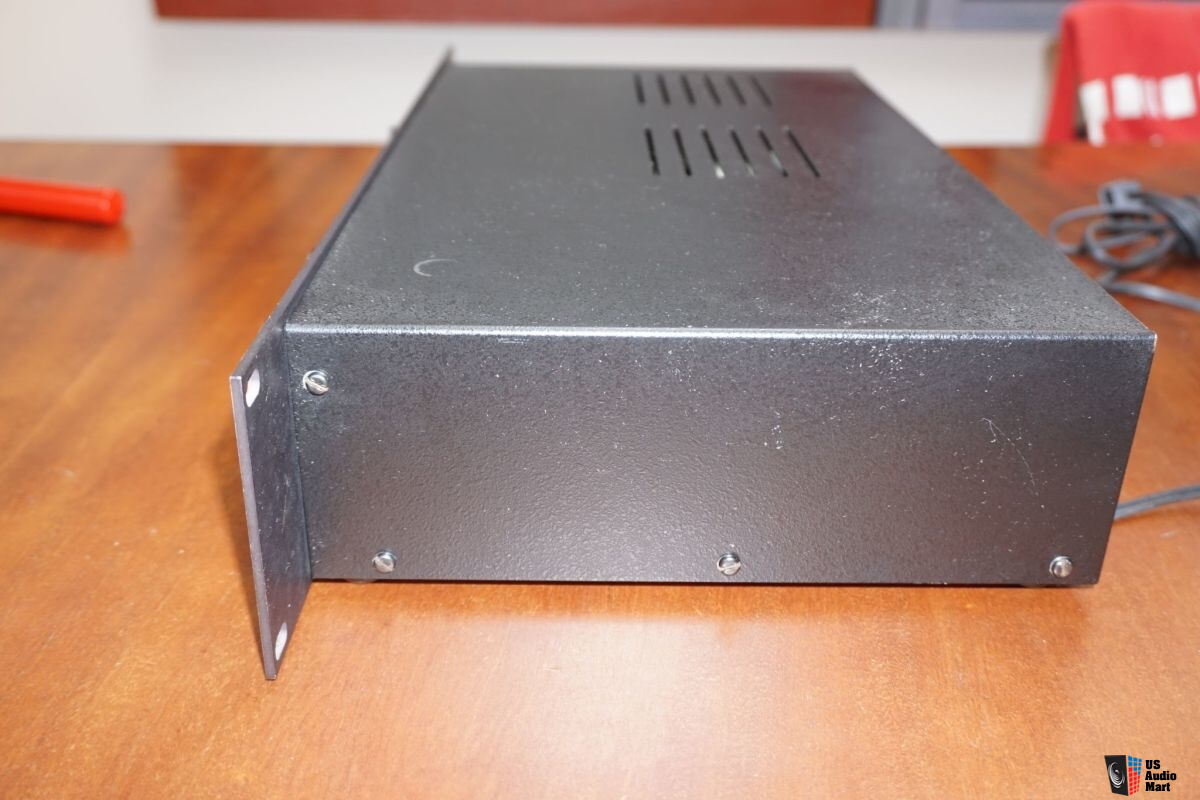 Precision Fidelity model C7A 電源トランスなし Precision Fidelity C7A Photo #1978491 - US Audio Mart