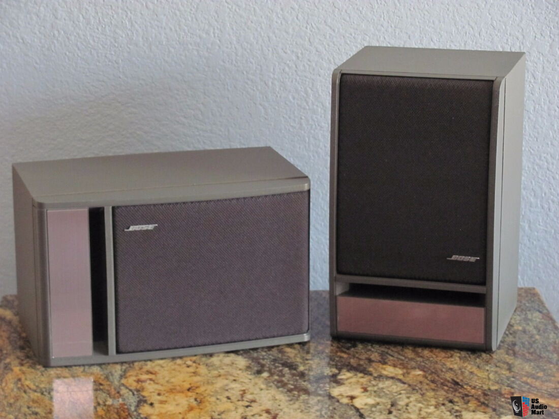 Bose 141 Bookshelf Speakers In Excellent Condition Photo 1996017
