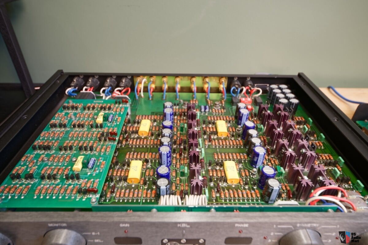 2029553-36486e03-krell-kbl-pure-classa-reference-linestage-preamp-plus-major-value-extras.jpg