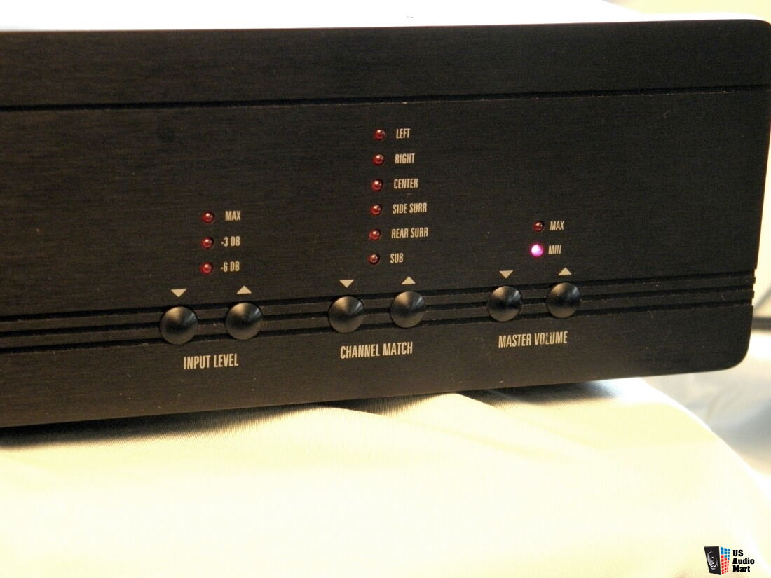 米国Angstrom 200 DAC/Pre Amp.筐体も傷もなく非常にきれいです - アンプ