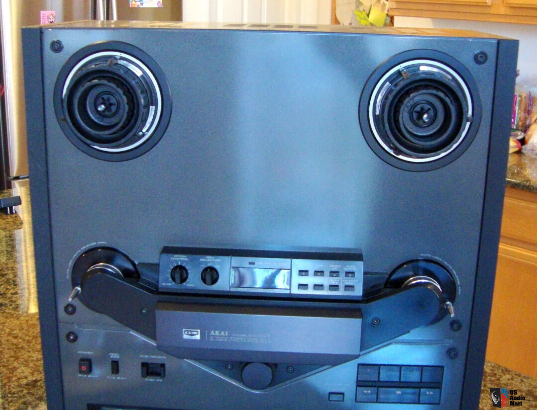 https://img.usaudiomart.com/uploads/large/2095349-434ae5ec-akai-gx747-black-vintage-reel-to-reel-tape-deckrecorder.jpg