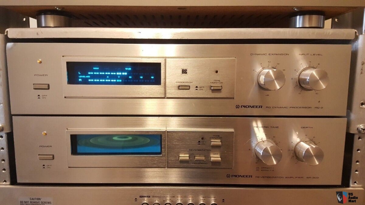 Vintage Pioneer spec stereo system with Technics sb-7070 speakers