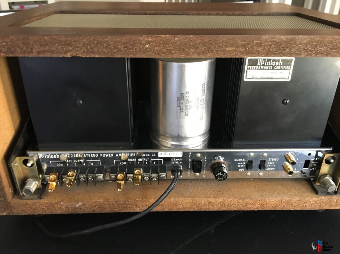 Mcintosh MC2205 200W/channel Power Amp with Wood Case SOLD