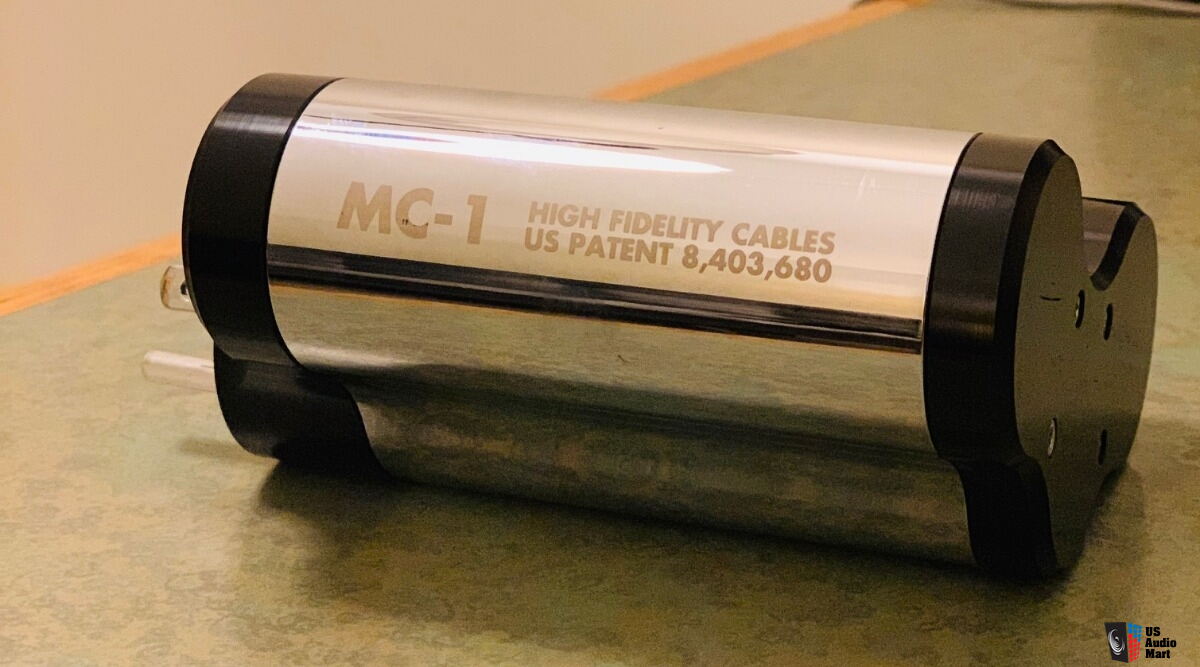 High Fidelity Cables MC-1 Pro Power Conditioner Photo