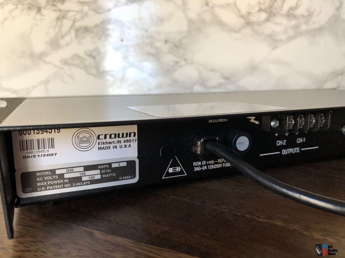 CROWN D45 D-45 Power Amp - MINT w Original Manual and Performance