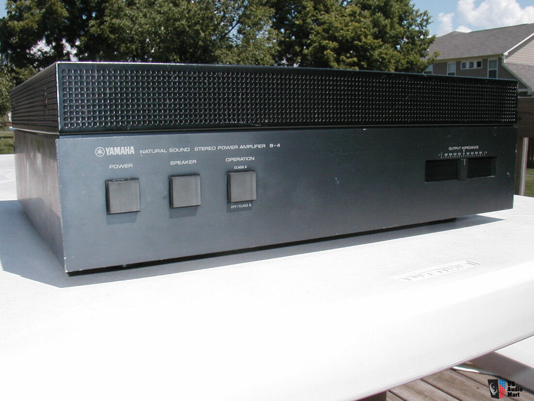 Yamaha B-4 Vintage Power Amplifier - Local pickup only (no
