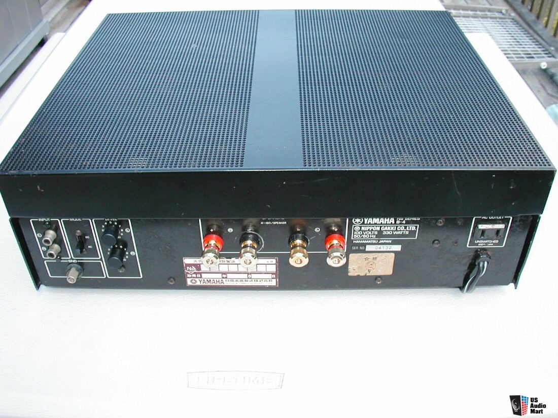 Yamaha B-4 Vintage Power Amplifier - Local pickup only (no shipping) Photo  #2165799 - UK Audio Mart