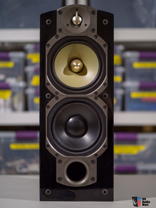 Paradigm Signature S4 v1 in Piano Black plus J23 v2 Stands For