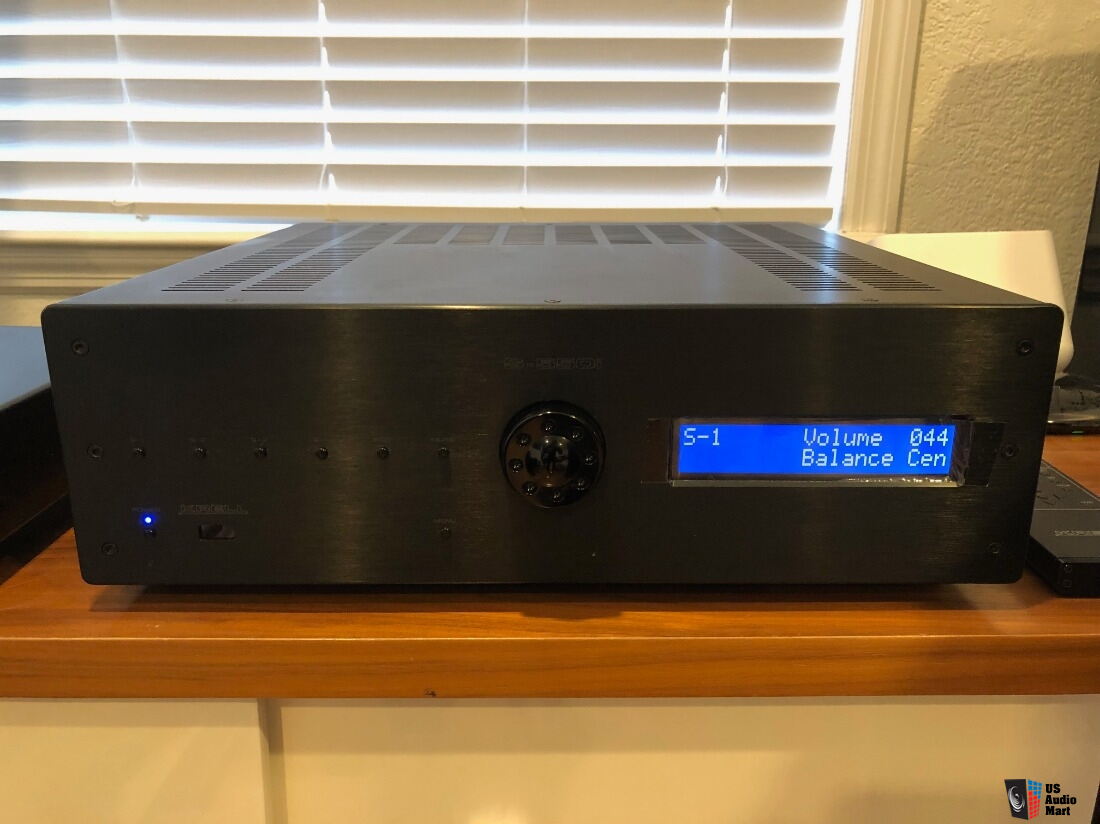 Krell S550i Integrated Stereo Amplifier 275 watts per channel