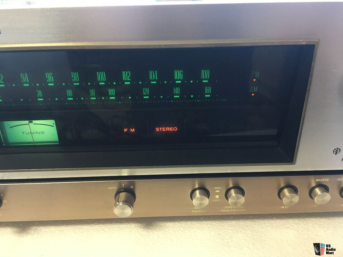 Gorgeous Kenwood KT-8005 AM-FM Stereo tuner Photo #2193197 - US