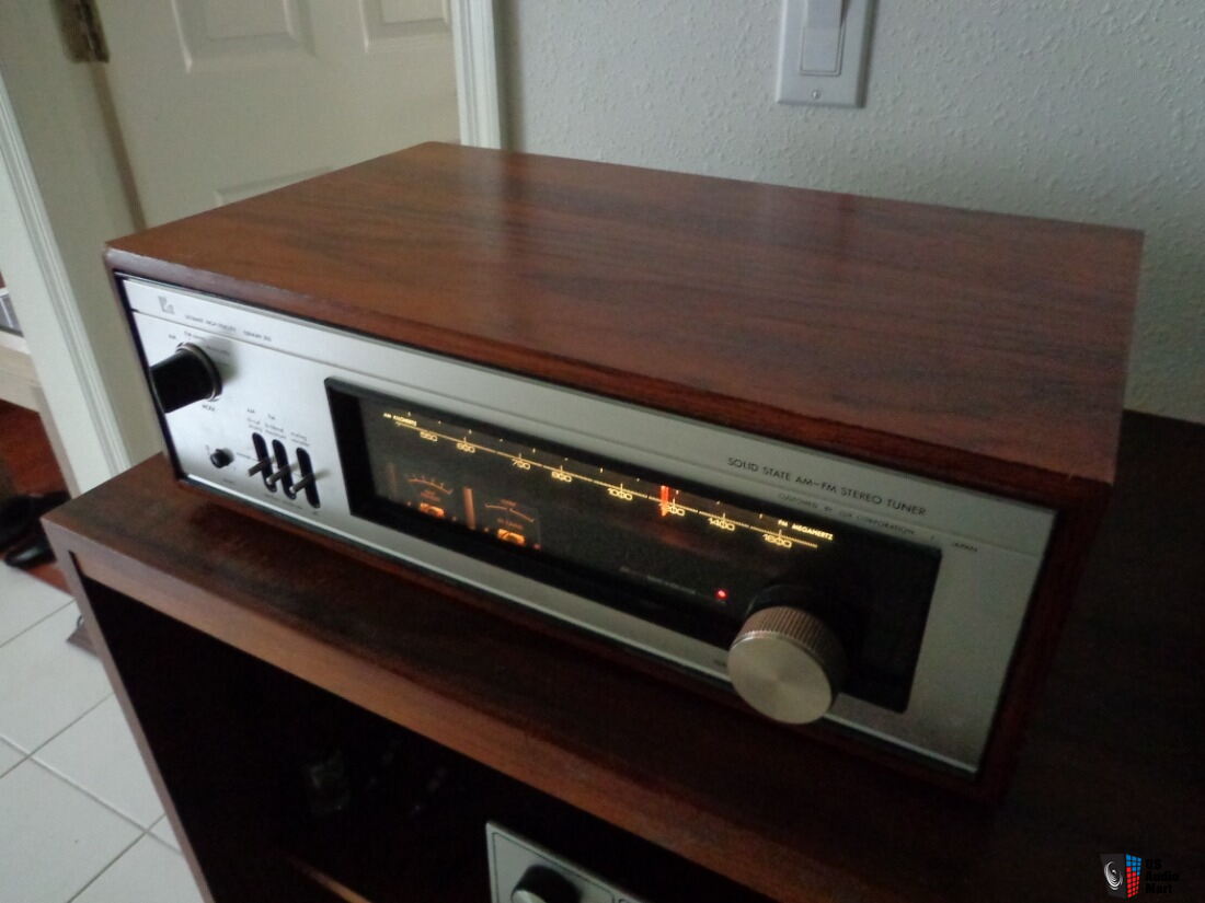 Luxman T-300 FM/AM Classic Tuner - Rare For Sale - US Audio Mart