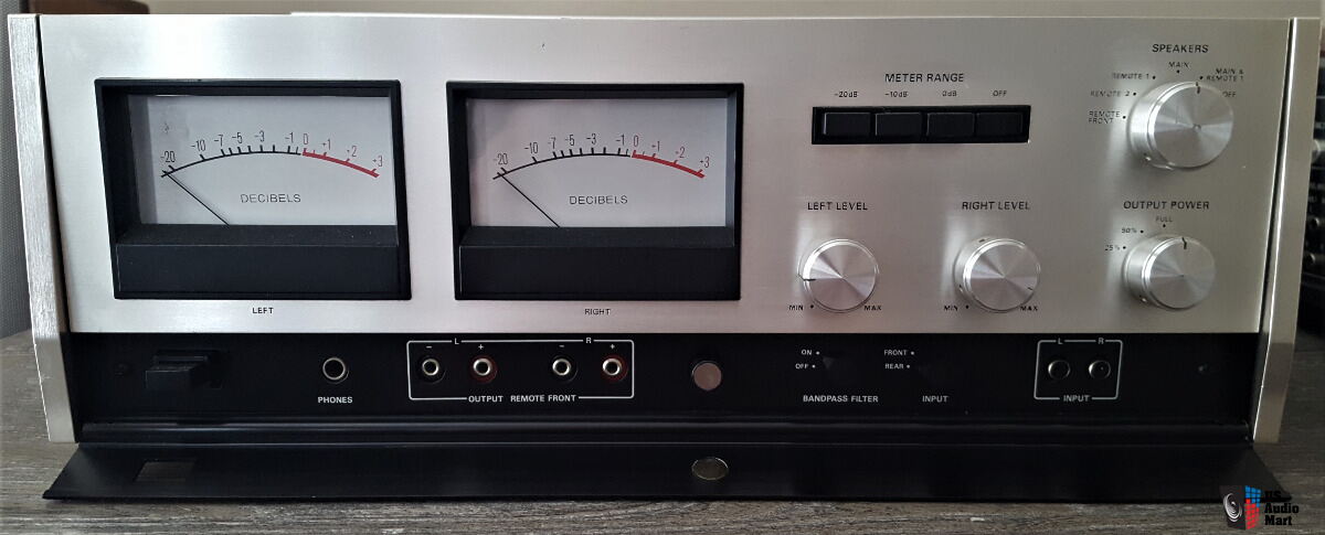 Accuphase C-200V / P-300V / DP-70 3点セット Accuphase C-200V / P-300V / DP-70 3点セット Accuphase P300 Amp