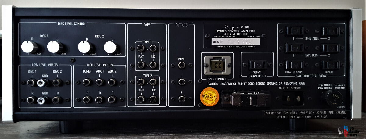 Accuphase P300 Amp & Accuphase C200 Pre - Beautiful and rebuilt by