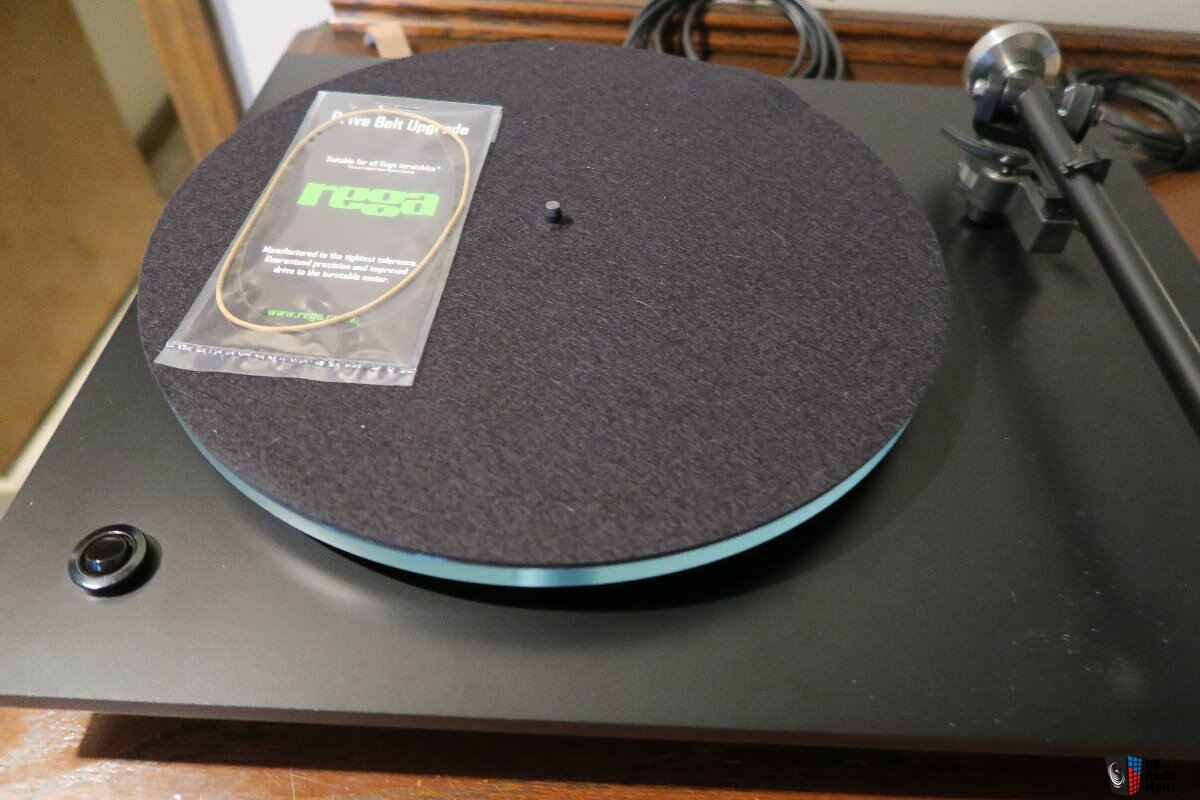 Rega Planar 3 with Upgraded RB300 Tonearm Photo 2368558 US Audio Mart