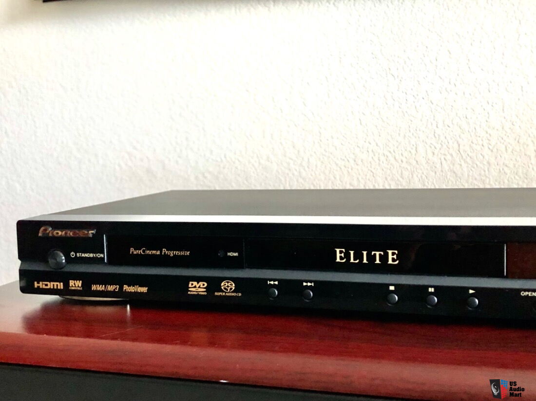Slim-Line Pioneer Elite DV-46AV DVD, SACD and CD-Player /No remote