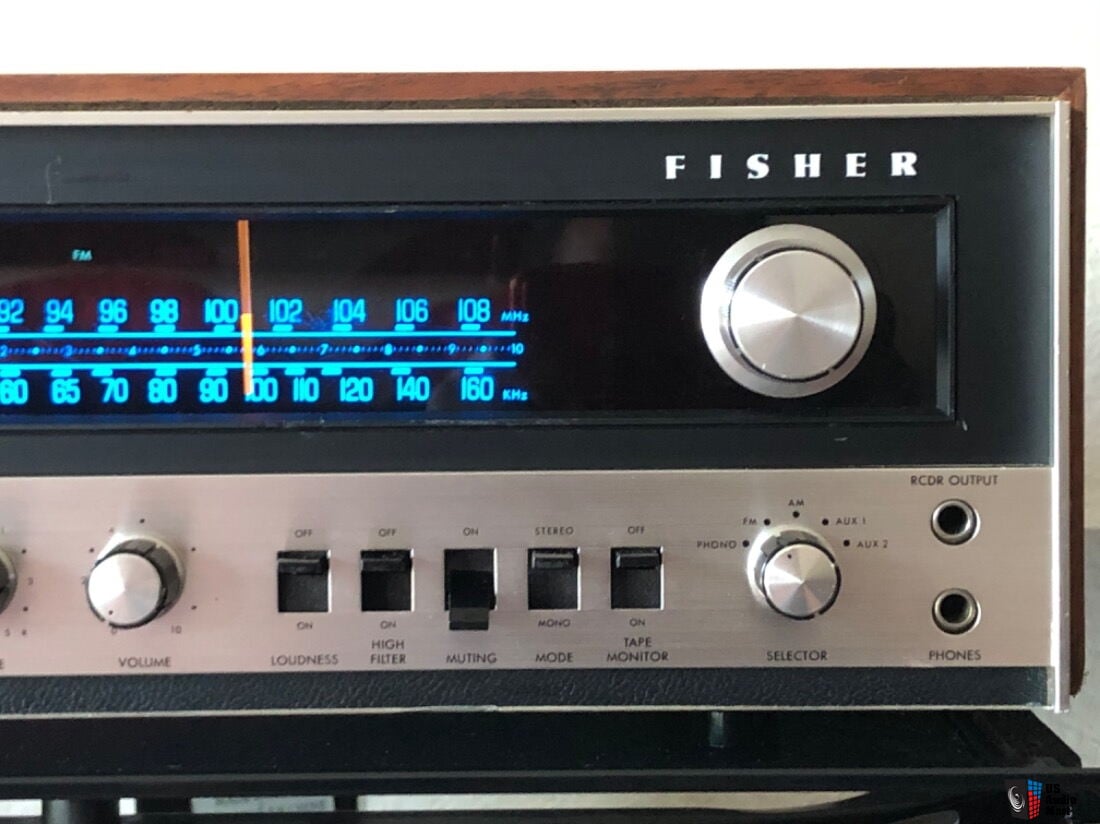 Classic Fisher 215 AM/FM Stereo Receiver Photo #2575983 - Canuck Audio Mart