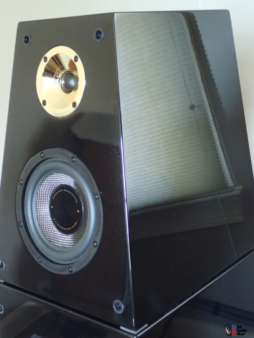 Hyperion Sound Design HPS938 fullrange speakers, piano gloss black