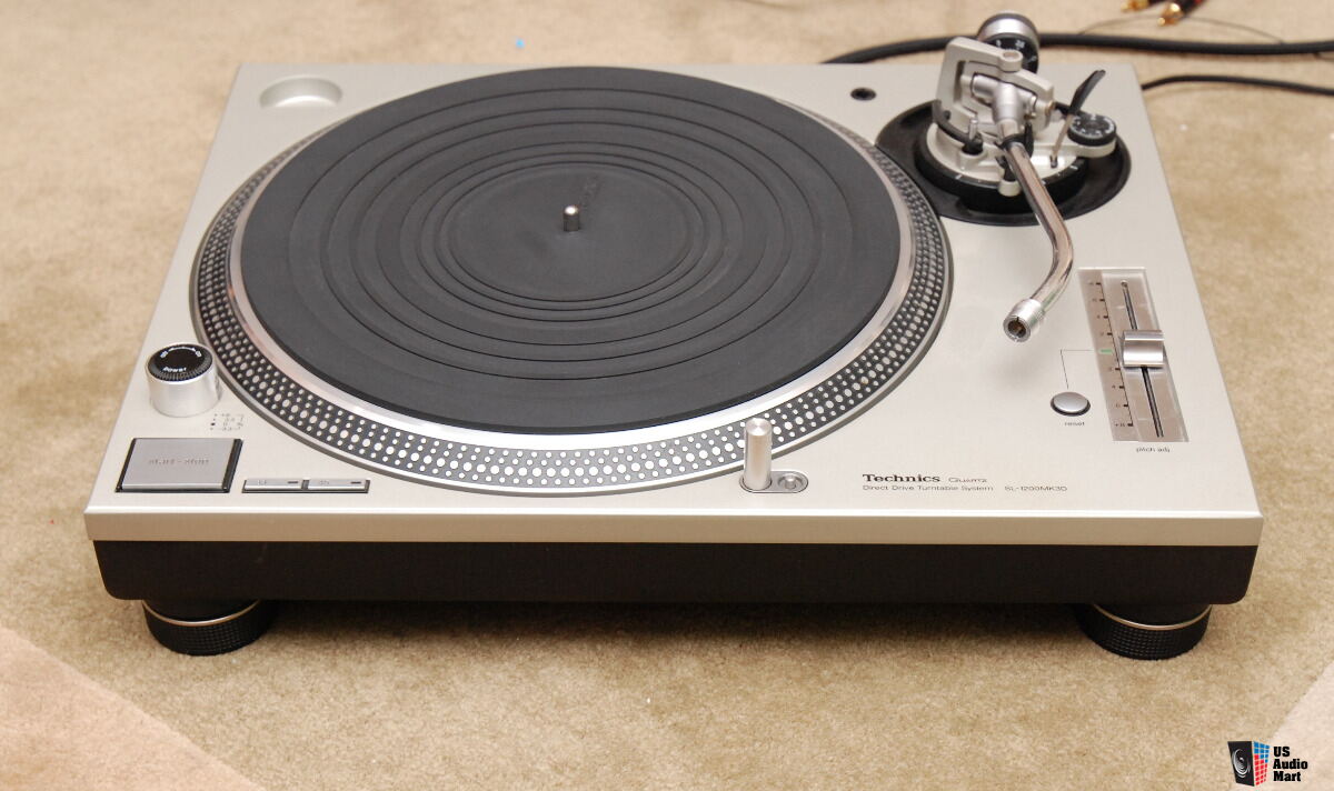 ターンテーブル technics SL-1200MK3Dの+centrotecnicodirecthair.com.br